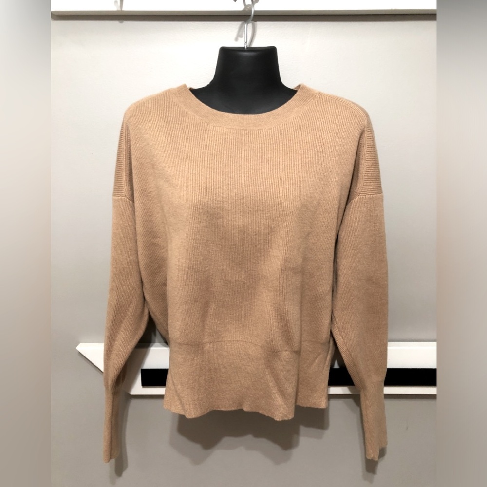 Like New J Crew Womens Beige Scoop Neck Sweater, size small